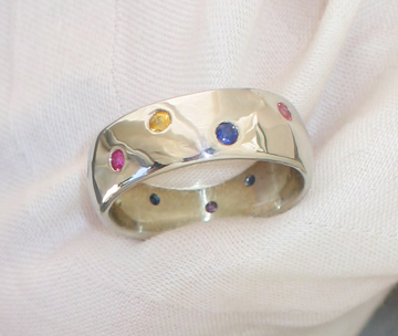 18k white gold anniversary ring