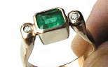 18k yellow gold ring, emerald & diamond